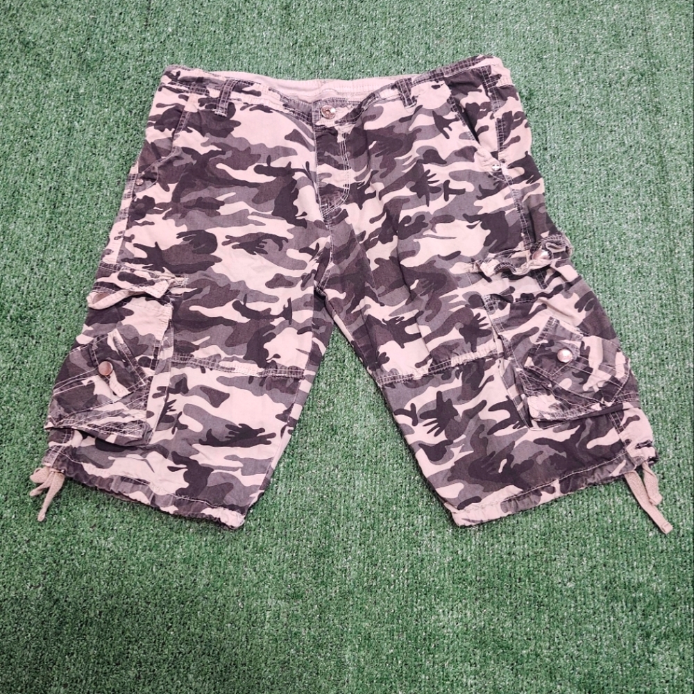 Y2k Black and Gray Camouflage Cargo Shorts (36)